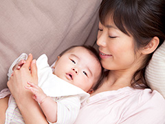 子供の歯を守るのは、まわりの大人の役目です